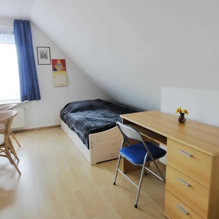 Avalon Mit Terrasse Und Kleiner Gruenflaeche Holiday home Graal-Mueritz