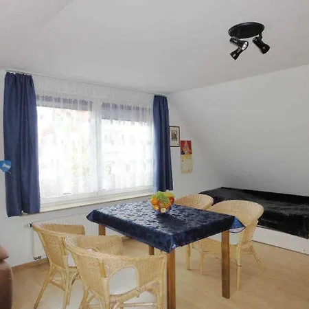 Holiday home Avalon Mit Terrasse Und Kleiner Gruenflaeche *